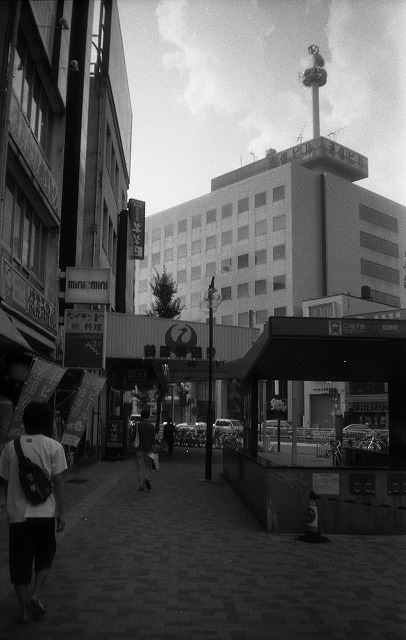 NikonEF100