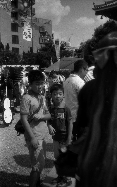 NikonEF100
