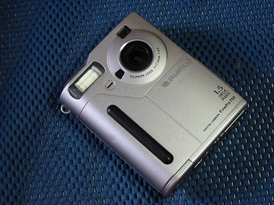 デジタルカメラ：フジフィルム ファインピクス７００について その１
